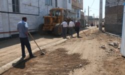 عملیات زیرسازی و آماده سازی کوچه ماهان ۴ واقع در محله قاضی