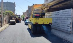 عملیات آسفالت ریزی در سطح شهر