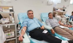 اهدا خون توسط رئیس و پرسنل سازمان مدیریت حمل و نقل بار و مسافر شهرداری خوی