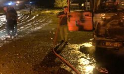 امدادرسانی آتش نشان خویی در حادثه حریق خودرو در جاده تبریز_ماکو