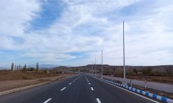 اجرای عملیات خط کشی و رنگ آمیزی در مسیر کمربندی شهید سلیمانی