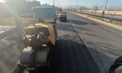 اجرای عملیات آسفالت ریزی بلوار شهید میرزا ابراهیم خویی کوی ولیعصر(عج)