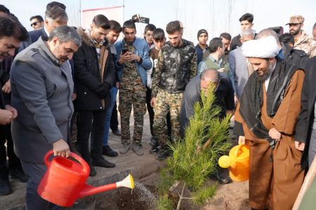 آغاز کاشت ۳۰ میلیون اصله نهال در آذربایجان غربی