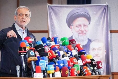 تبریک اعضای شورای اسلامی شهر و شهردار خوی به رئیس‌جمهور برای کسب اعتماد اکثریت مردم