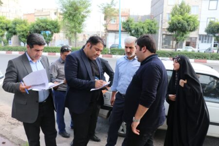 بازدید اعضای کمیسیون عمران و شهرسازی شورای اسلامی شهر خوی از مناطق دوگانه