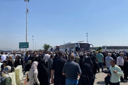 حجاج خوی از پایانه بین‌المللی شهید درستی عازم سفر حج شدند