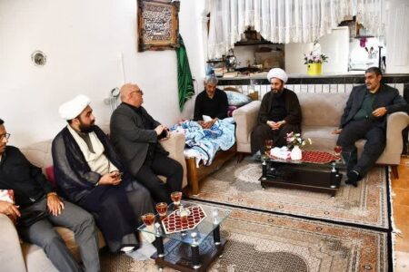 دیدار امام جمعه و شهردار خوی با خادم افتخاری پیشکسوت ستاد نمازجمعه این شهرستان