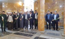 آئین غبارروبی و گل افشانی مزار مطهر شهید کوچری اولین فرماندار شهید کشور