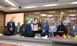 برگزیدگان دومین جشنواره ملی عکس دارالقرار شمس در خوی معرفی شدند