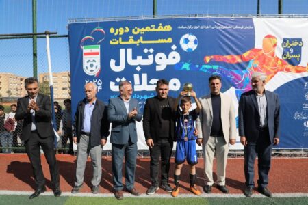 جام قهرمانی بر دستان تیم‌های برتر فوتبال محلات قرار گرفت