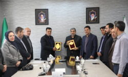 تفاهم‌نامه توسعه فضاهای ورزشی کارگری در خوی امضا شد