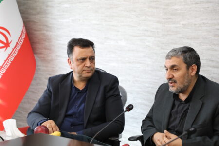 پروژه زمین چمن کارگران را ظرف چهار ماه به پایان می‌رسانیم