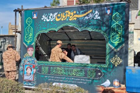 غرفه رادیو و ایستگاه‌های صلواتی، جلوه‌ای از مشارکت مدنی در ۱۳ آبان امسال