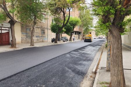 آسفالت‌ریزی ۴ هزار مترمربع از خیابان شهید حاجی‌حسنلو