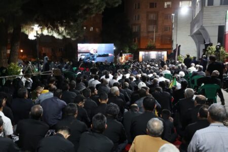 میثاق دوباره مردم ولایت‌مدار خوی با آرمان‌های انقلاب در شب پایانی عزاداری دهه دوم محرم / عکس