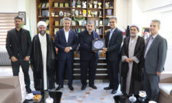 هیئت عالی دانشگاه آزاد اسلامی استان با شهردار خوی دیدار کرد