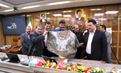 از کتاب «زینب فقط بخواند» رونمایی شد + عکس