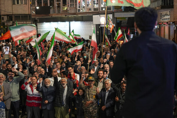 خروش غیرت دارالمؤمنین خوی در خونخواهی از شهدای مقاومت و امام امت / طنین ندای استکبارستیزی در میدان غدیر