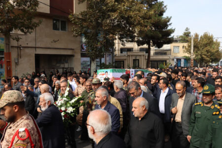 تشییع باشکوه پیکر مطهر شهید سینا احمدی بر دوش مردم شهیدپرور خوی
